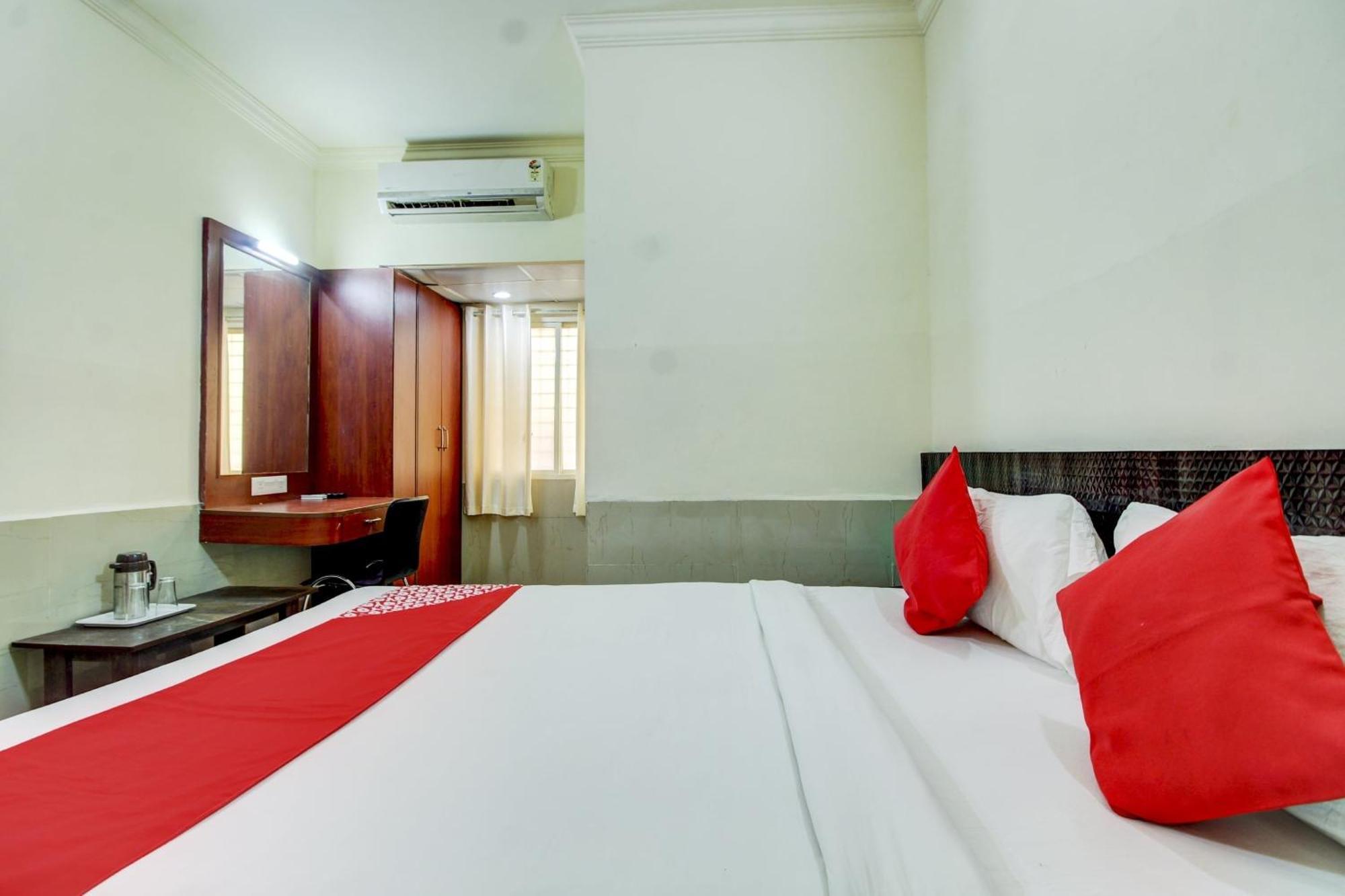 Super Hotel O Nar Comforts Near Ksr Railway Station Бангалор Экстерьер фото